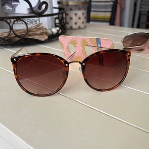 NWT simply southern glasses